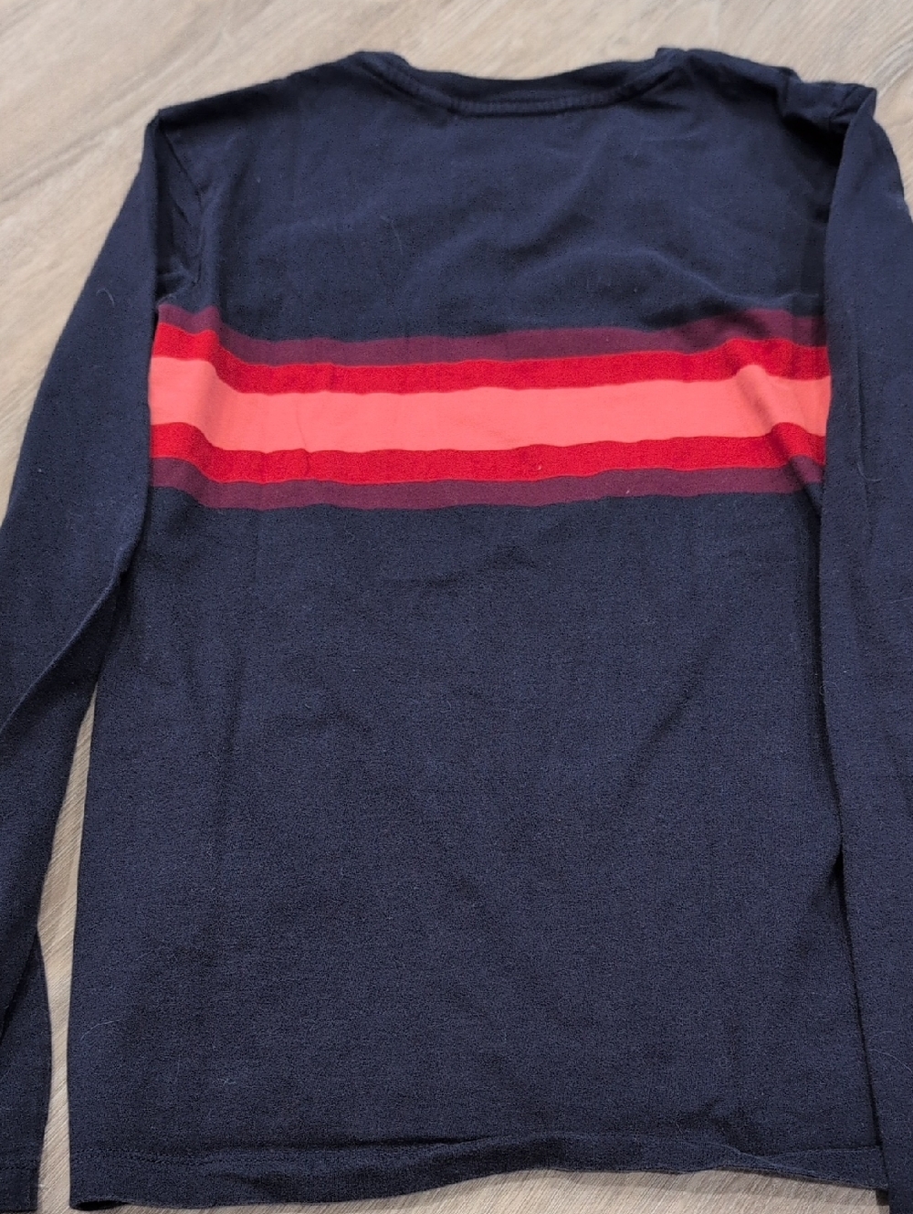 Lacoste Long Sleeve T - Picture 7 of 7